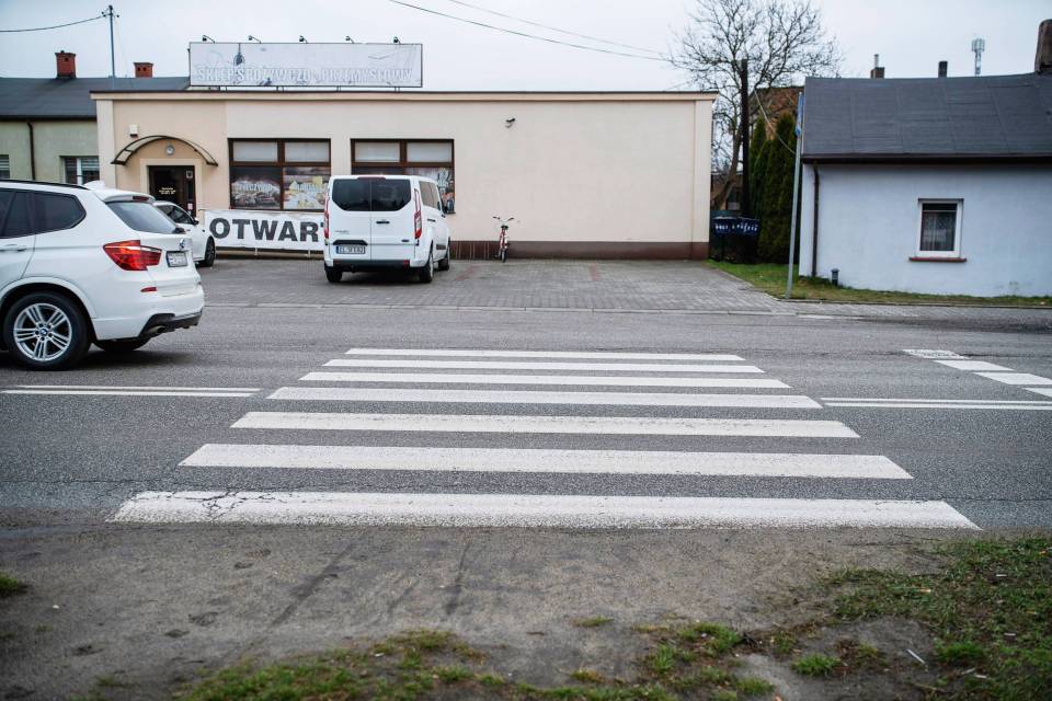 Nowe, bezpieczne przejścia w powiecie pabianickim